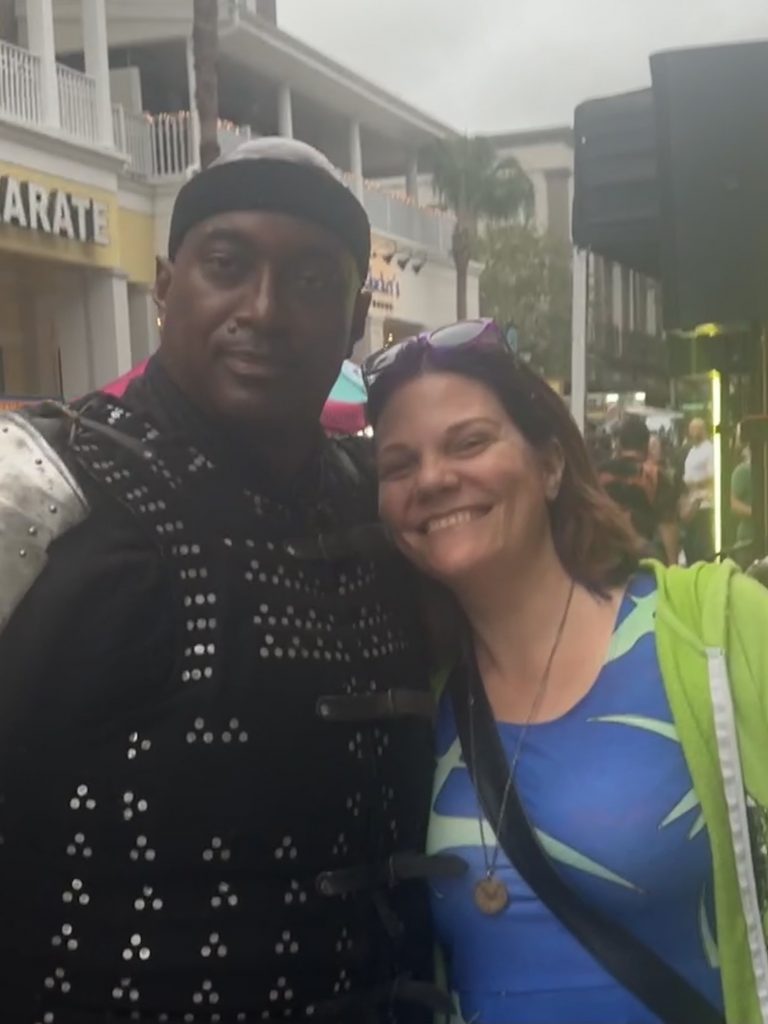 23-11-12 17-05-25 8222